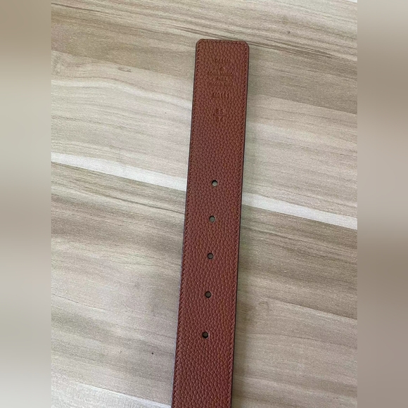 LV Initiales 40mm Reversible Belt - Picture 9 of 13